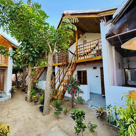 Beach Wave Hotel Arugam Bay Exterior photo