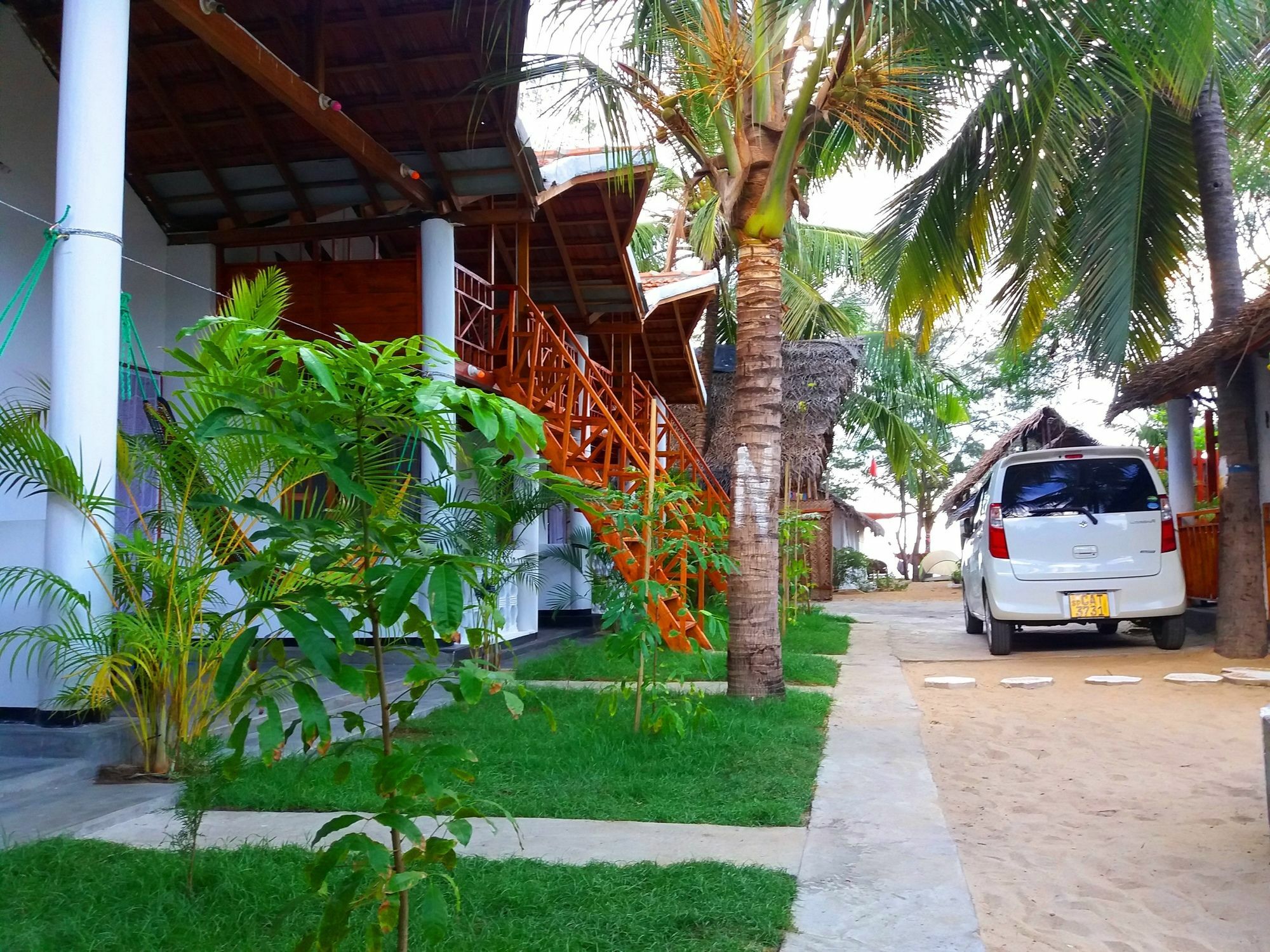 Beach Wave Hotel Arugam Bay Exterior photo